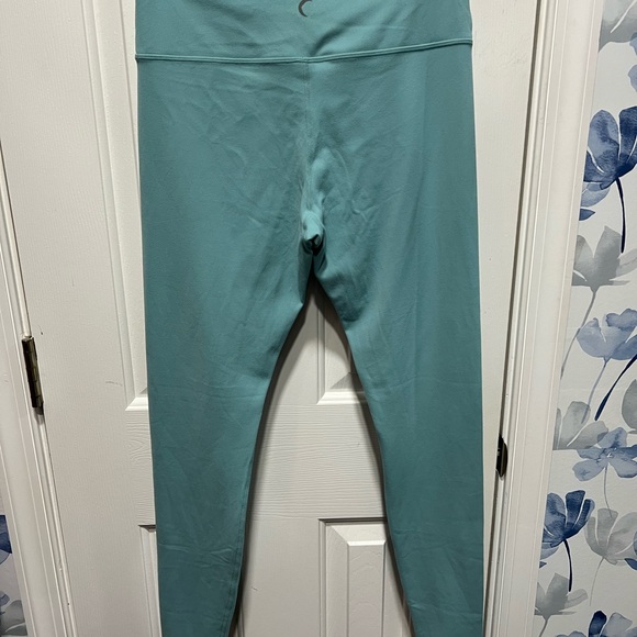 Seaglass Unity Hi-Rise Leggings 28” size 6-8 - Picture 9 of 10